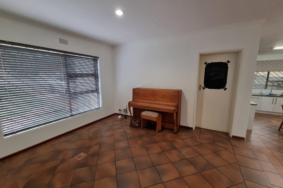 To Let 3 Bedroom Property for Rent in Vredekloof Western Cape